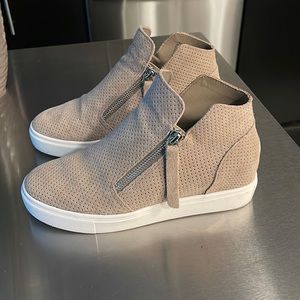 Steve Madden sneakers